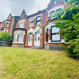 Am Victorian House