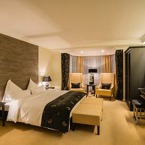 Deluxe King Size Double Room